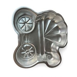 Wilton Baby Carriage Buggy Cake Pan Mold Aluminum 2105-3319 Vintage 2005 Used